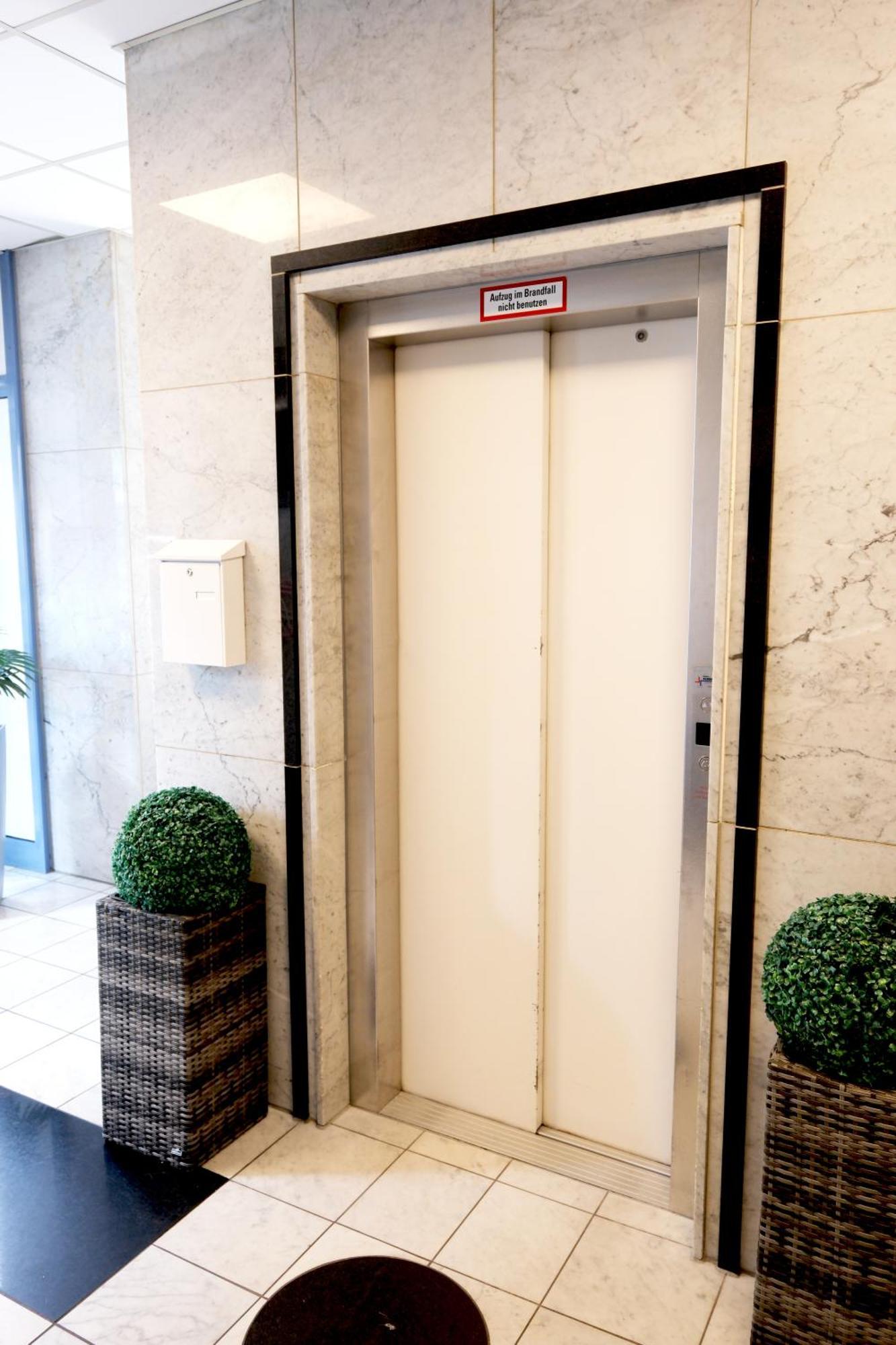 Stargaze Forum Hotel Duesseldorf-Χίλντεν Εξωτερικό φωτογραφία