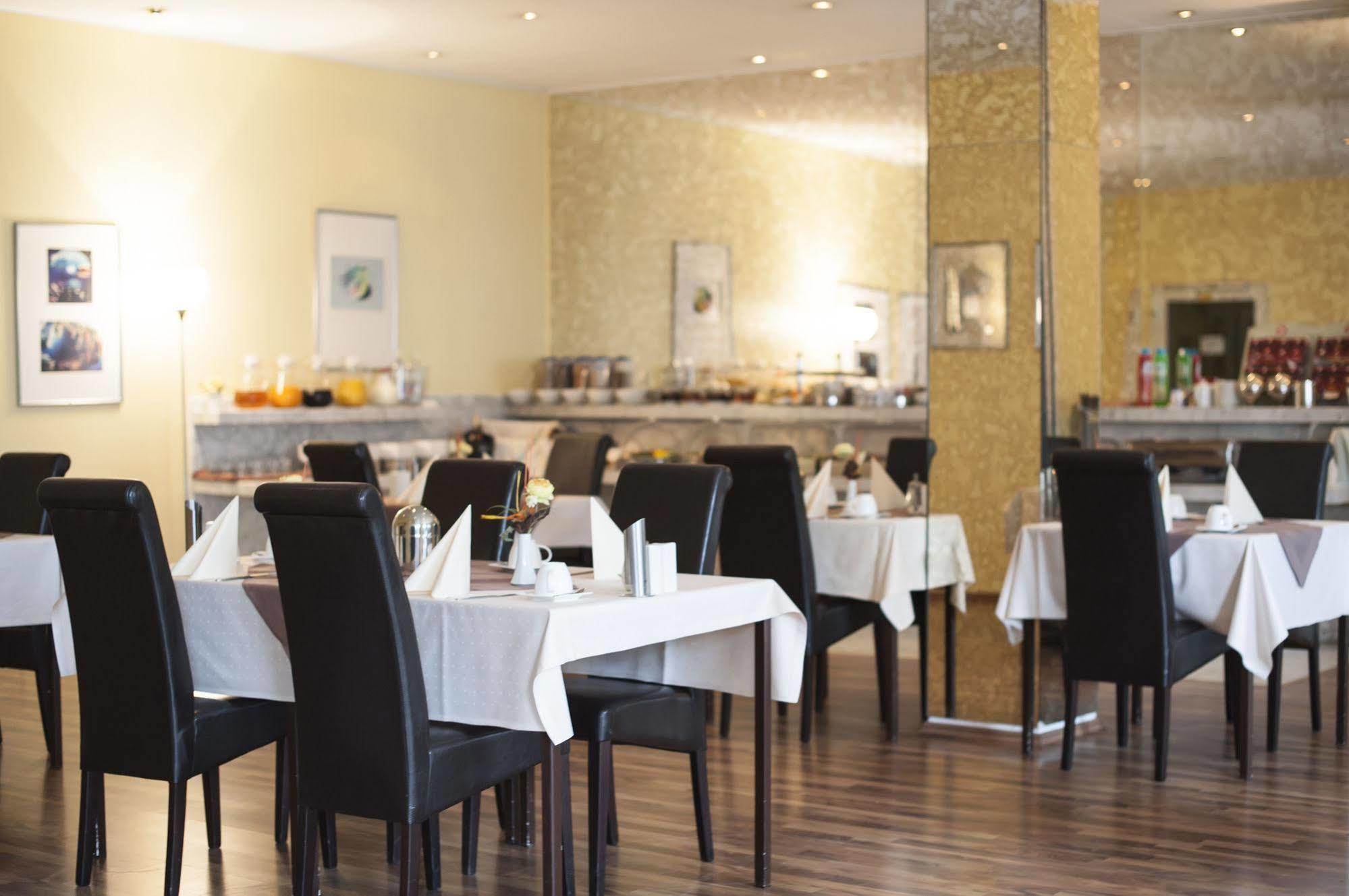 Stargaze Forum Hotel Duesseldorf-Χίλντεν Εξωτερικό φωτογραφία