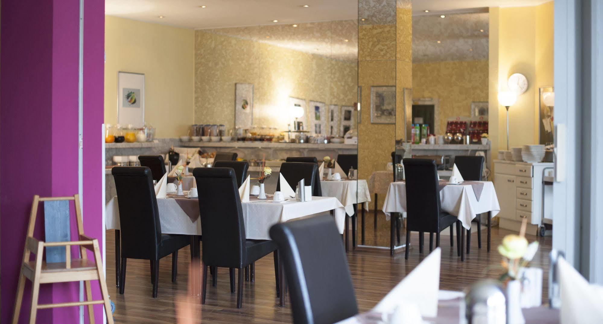 Stargaze Forum Hotel Duesseldorf-Χίλντεν Εξωτερικό φωτογραφία